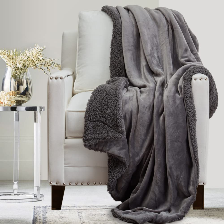 8 Tips In Washing And Maintaining The Quality Of An Ugg Blanket   Image 126 768x768 