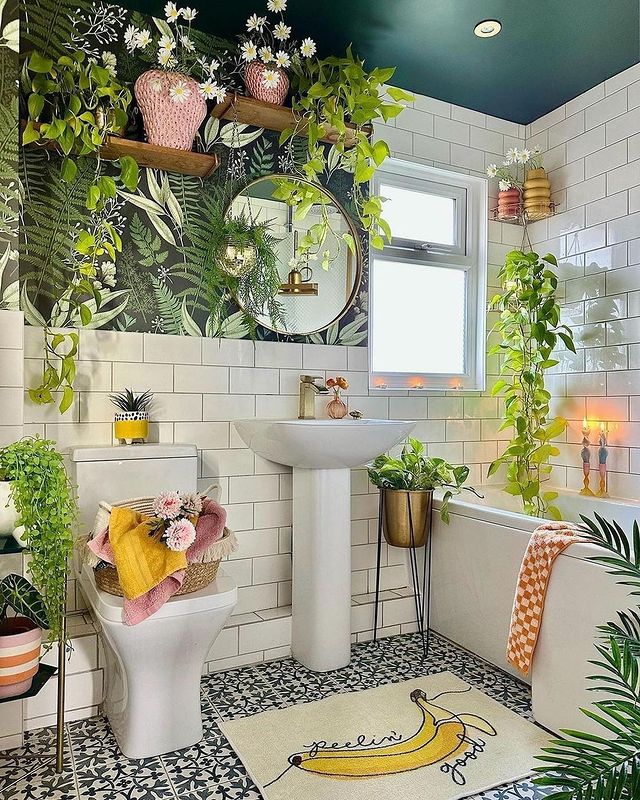 18 Trendy Small Apartment Bathroom Ideas Worth Trying