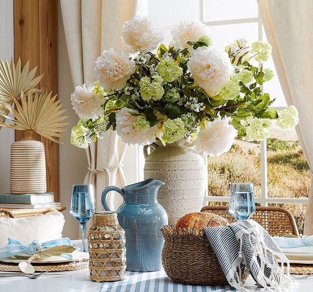 22 Creative Kitchen Table Centerpiece Ideas