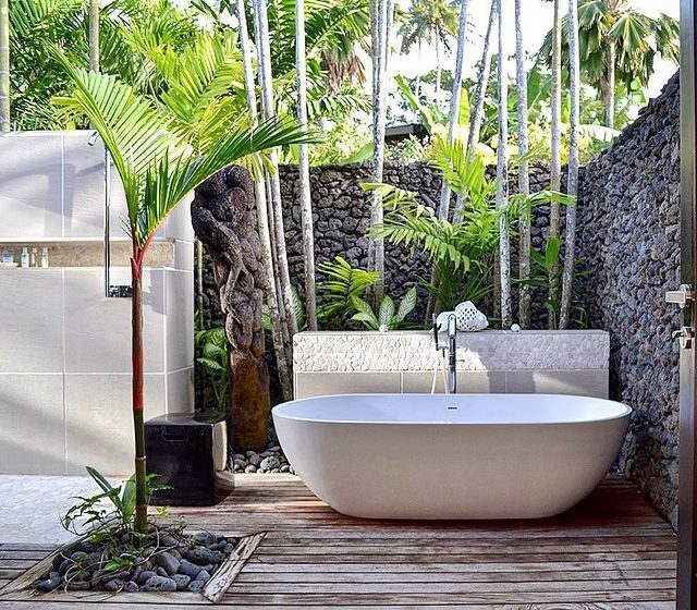 20 Creative Outdoor Bathroom Ideas for Your Backyard Oasis