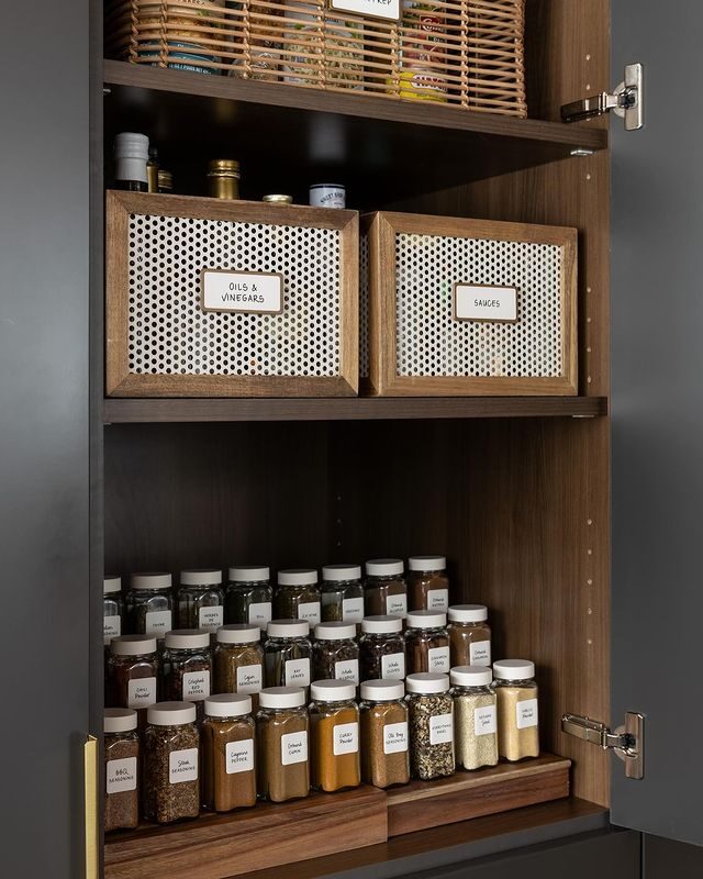 20 Spice Rack Organization Ideas: Maximize Space and Efficiency