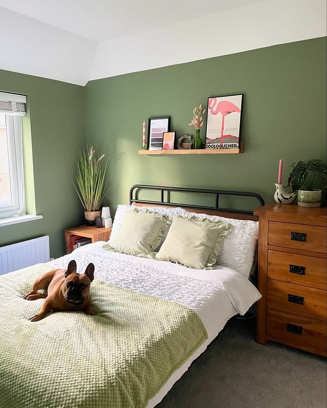 15 Green and Cream Bedroom Ideas for a Modern and Slightly Cooler Scheme